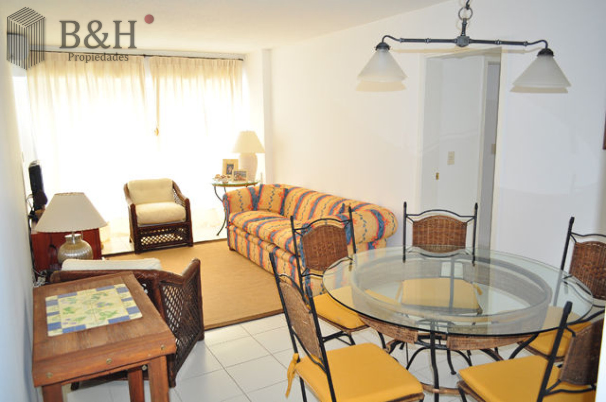 Apartamento ID.3609 -   Excelente ubicación!