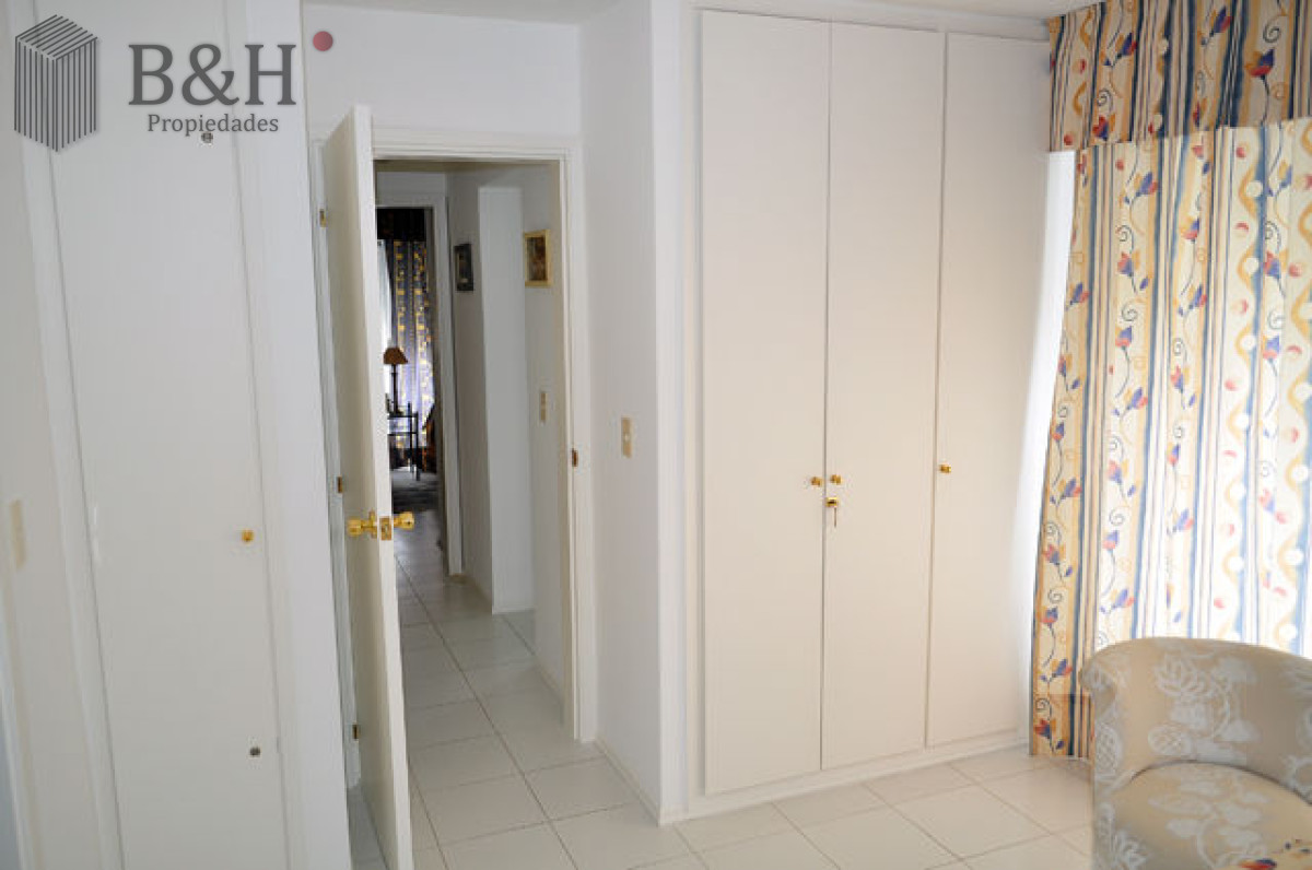 Apartamento ID.3609 -   Excelente ubicación!