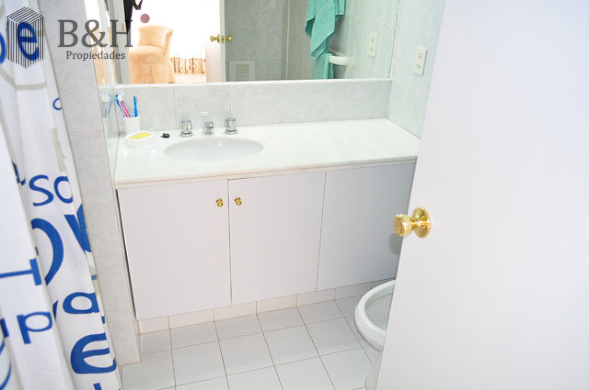 Apartamento ID.3609 -   Excelente ubicación!