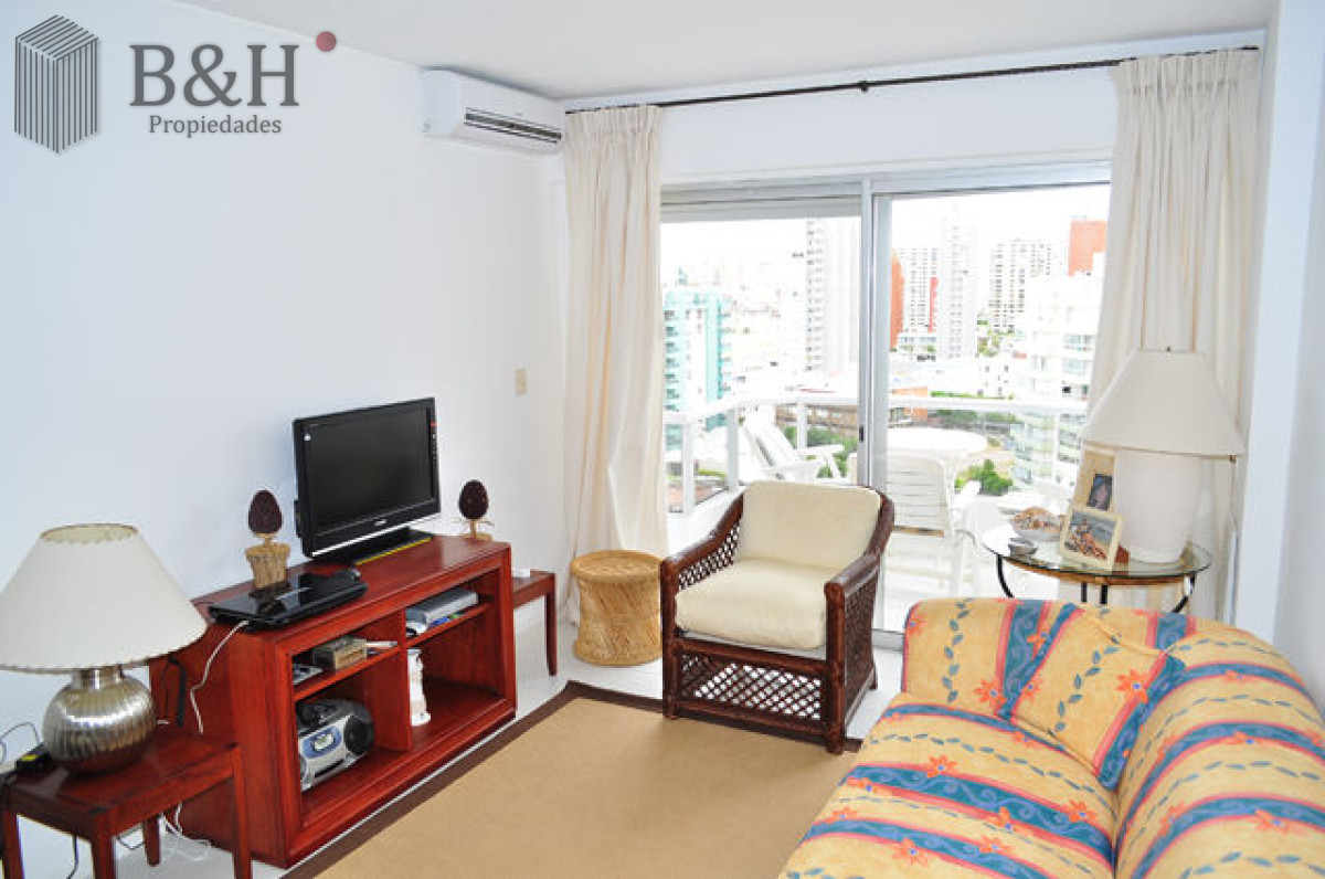 Apartamento ID.3609 -   Excelente ubicación!