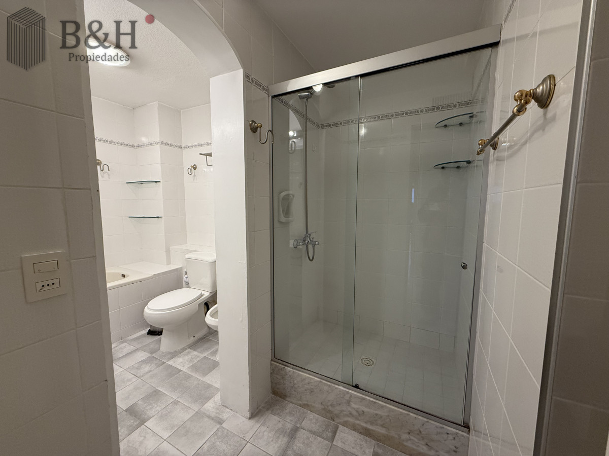 Apartamento ID.5845 - Alquiler Temporal  Lincoln Center Punta del Este