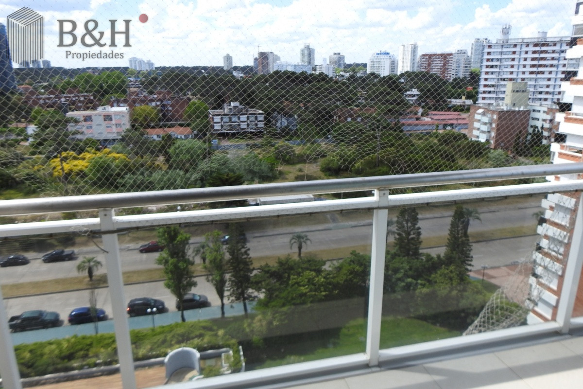 Apartamento ID.7211 - VENTA APARTAMENTO MANHATAN CHIVERTA PUNTA DEL ESTE