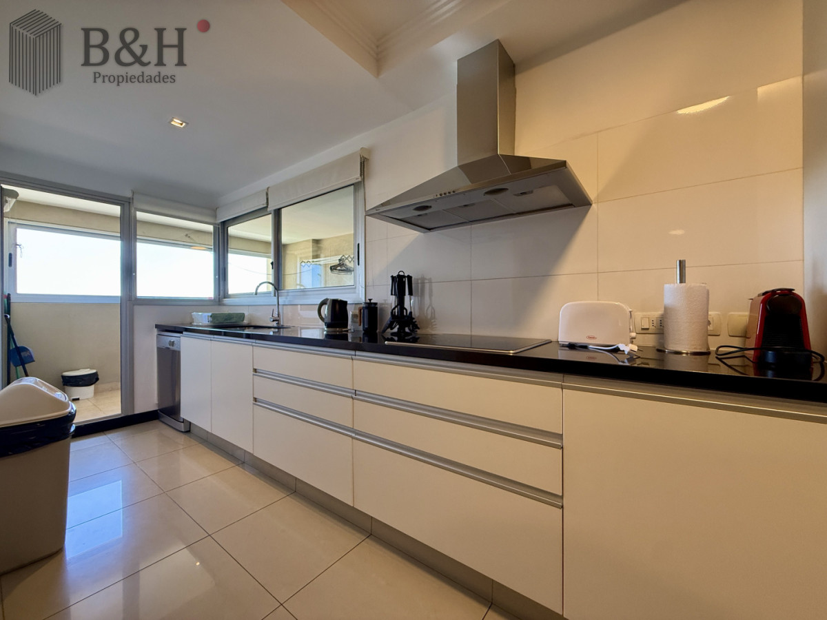 Apartamento ID.5585 - SOLAMENTE ALQUILER TEMPORADA DE VERANO CON TODOS LOS SERVICIOS CONSULTENOS Apartamento en Brava - Punta del Este
