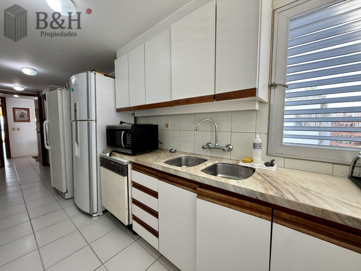 Apartamento ID.6972 - Penthouse de categoría en Espigón  Rambla General Artigas