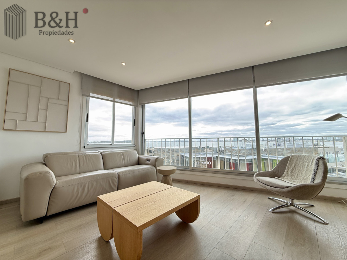 Apartamento ID.7292 - Apartamento en venta en Edificio Dársena frente al puerto de Punta del este