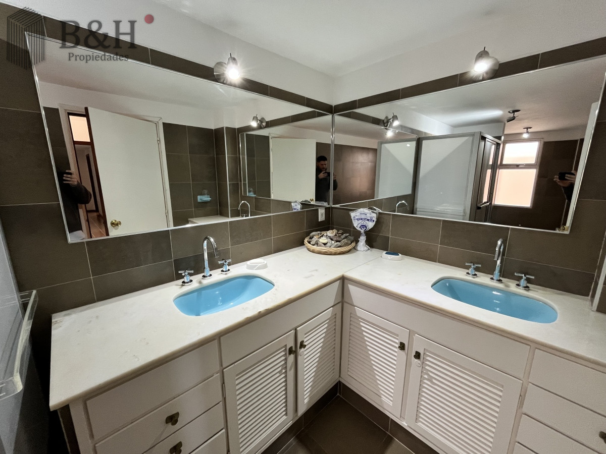 Apartamento ID.3454 - Excelente propiedad en primera linea de playa brava 