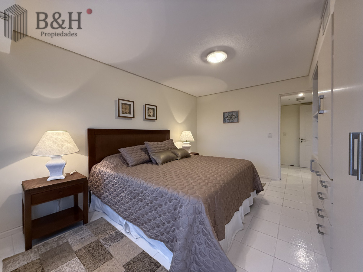 Apartamento ID.5845 - Alquiler Temporal  Lincoln Center Punta del Este