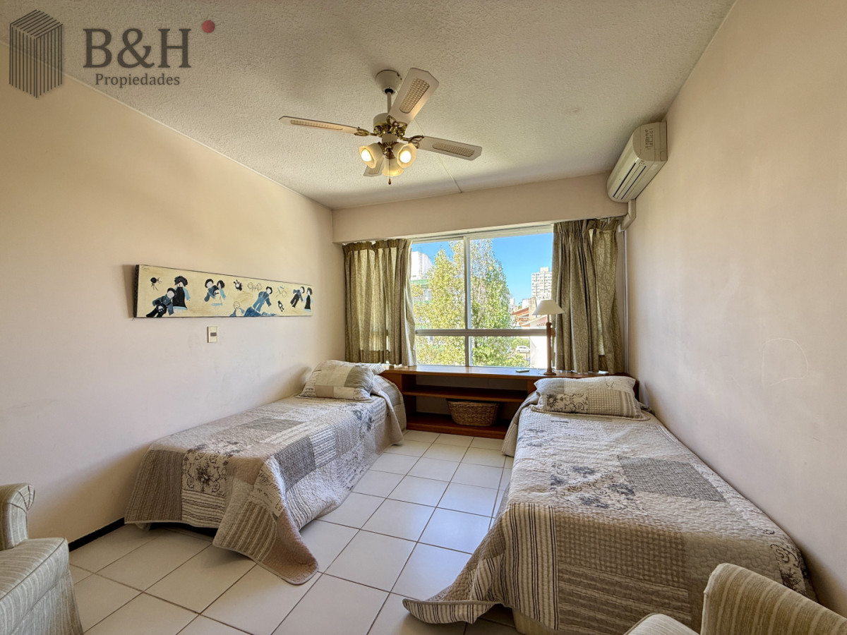 Apartamento ID.6972 - Penthouse de categoría en Espigón  Rambla General Artigas