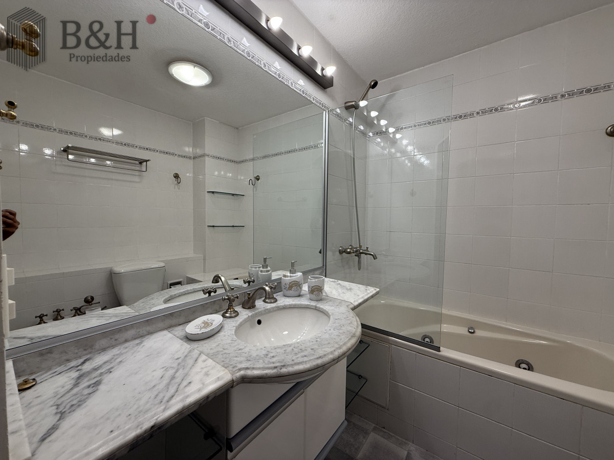 Apartamento ID.5845 - Alquiler Temporal  Lincoln Center Punta del Este