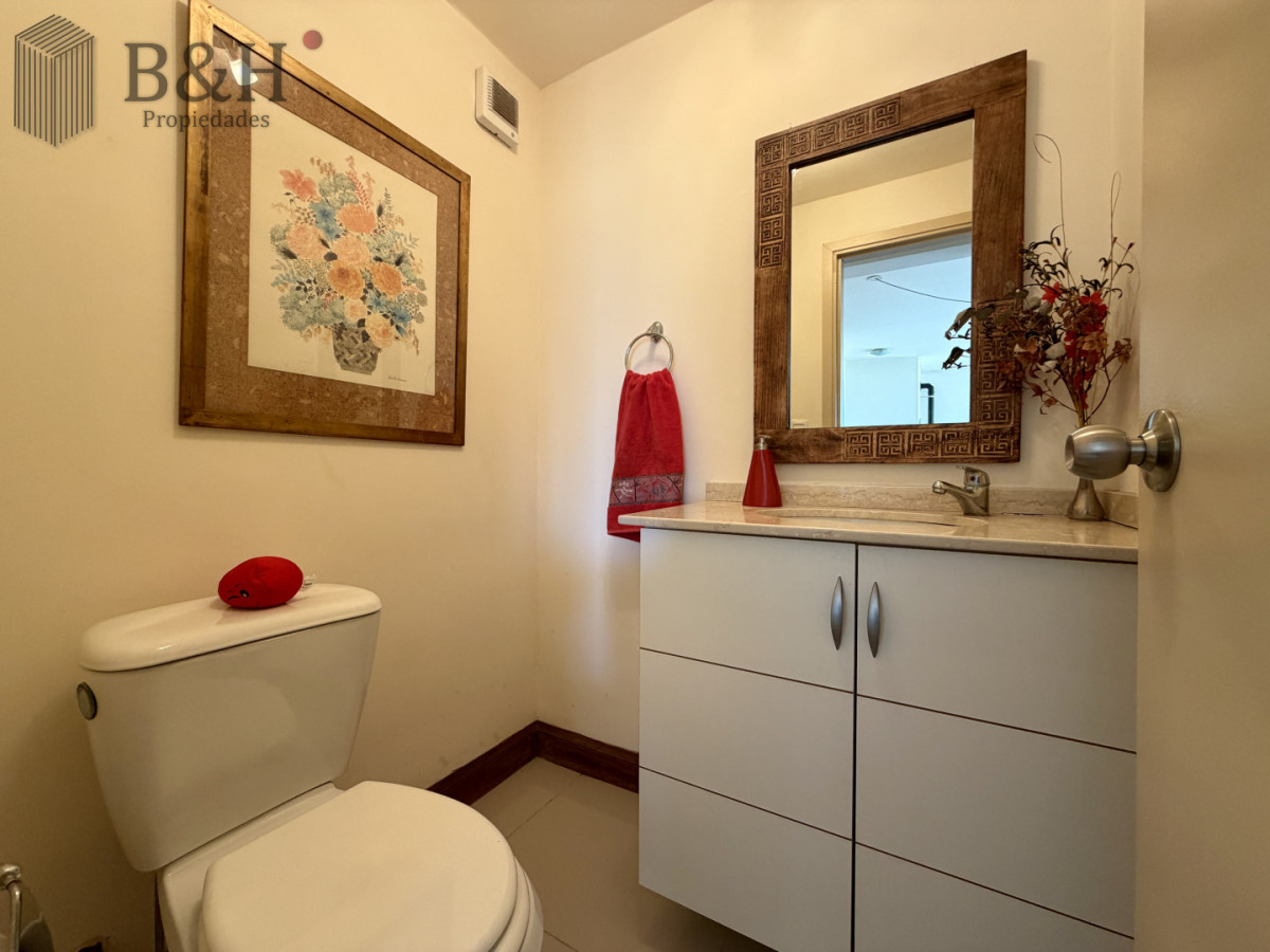 Apartamento ID.7036 - Apartamento a la venta en Pinares con parrillero