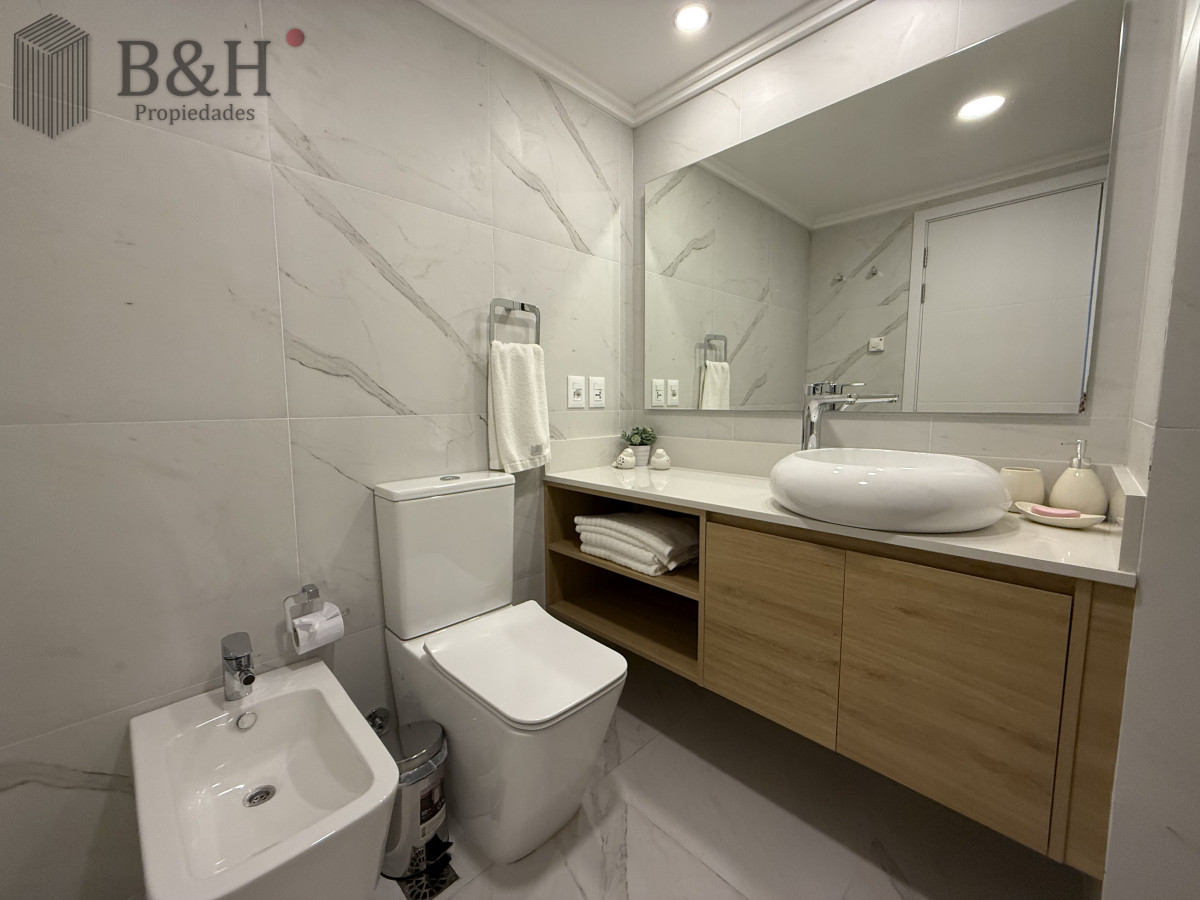 Apartamento ID.4703 - Apartamento en Pinares con Parrillero primera linea punta del este