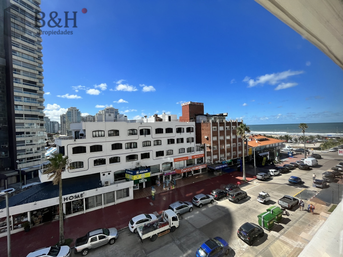 Apartamento ID.5777 - Apartamento en venta  Torre Gattas 4º piso