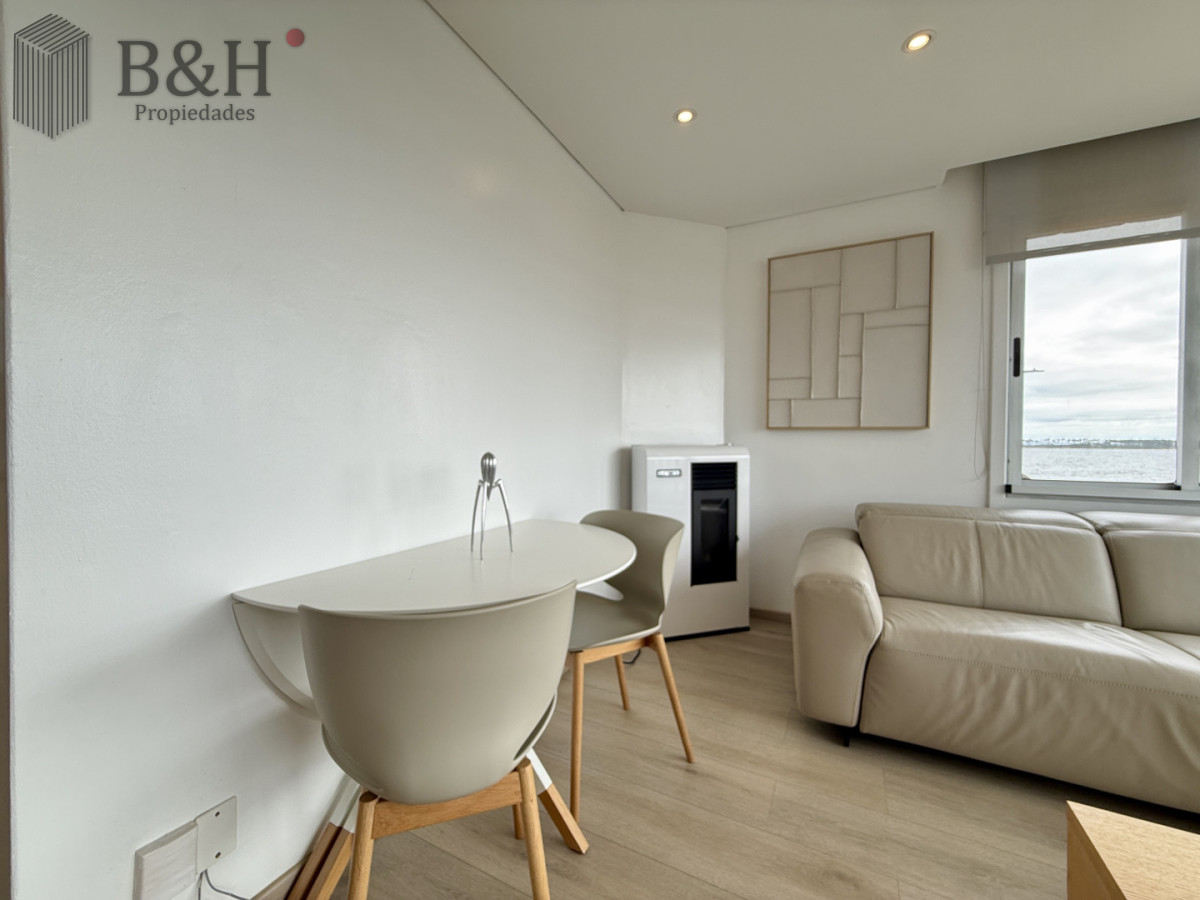 Apartamento ID.7292 - Apartamento en venta en Edificio Dársena frente al puerto de Punta del este