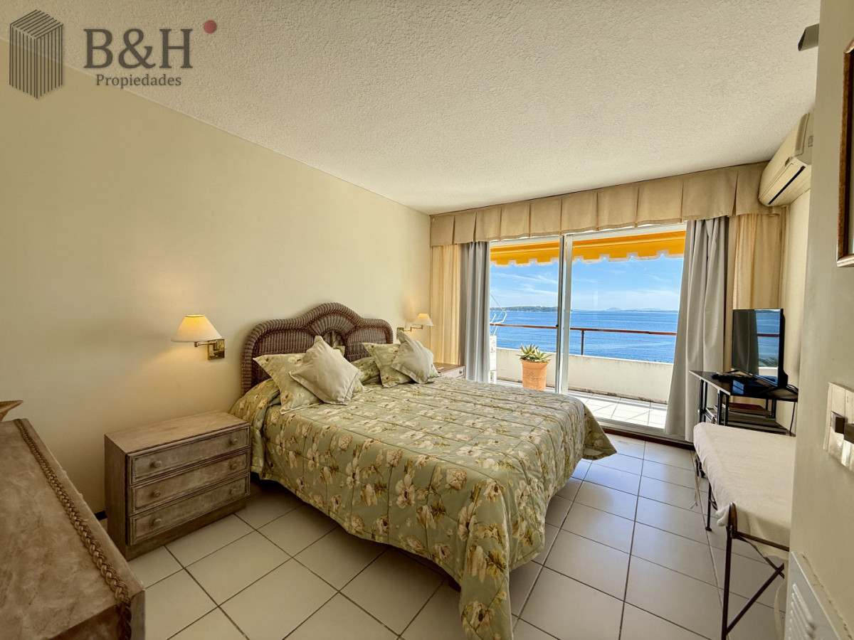 Apartamento ID.6972 - Penthouse de categoría en Espigón  Rambla General Artigas