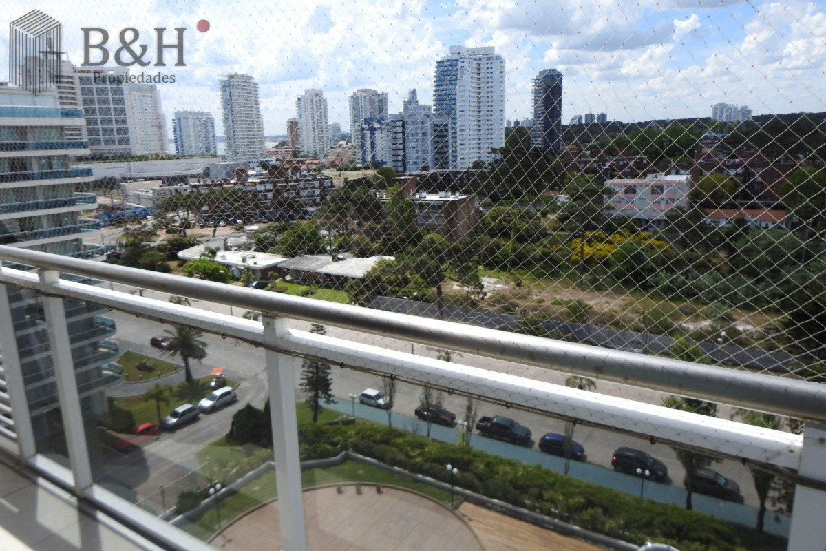 Apartamento ID.7211 - VENTA APARTAMENTO MANHATAN CHIVERTA PUNTA DEL ESTE