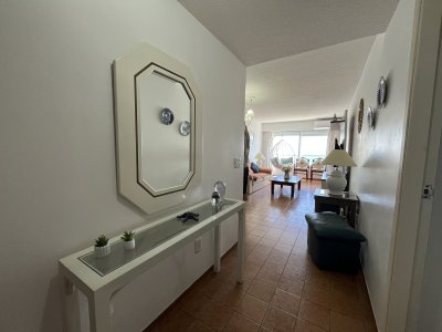 Apartamento de 1 dormitorio frente al mar