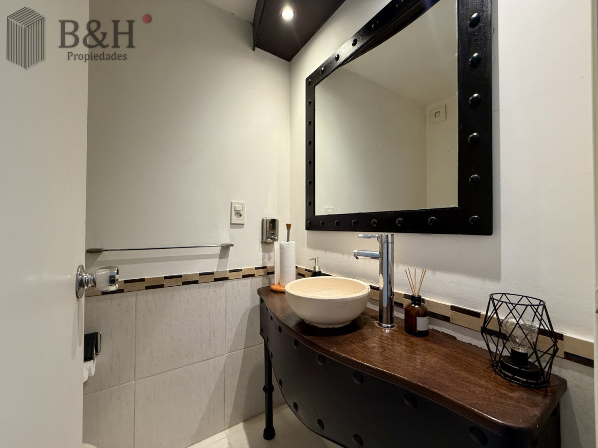 Casa ID.8103 - CASA EN VENTA - BARRIO CANTEGRIL, AV. CÓRDOVA