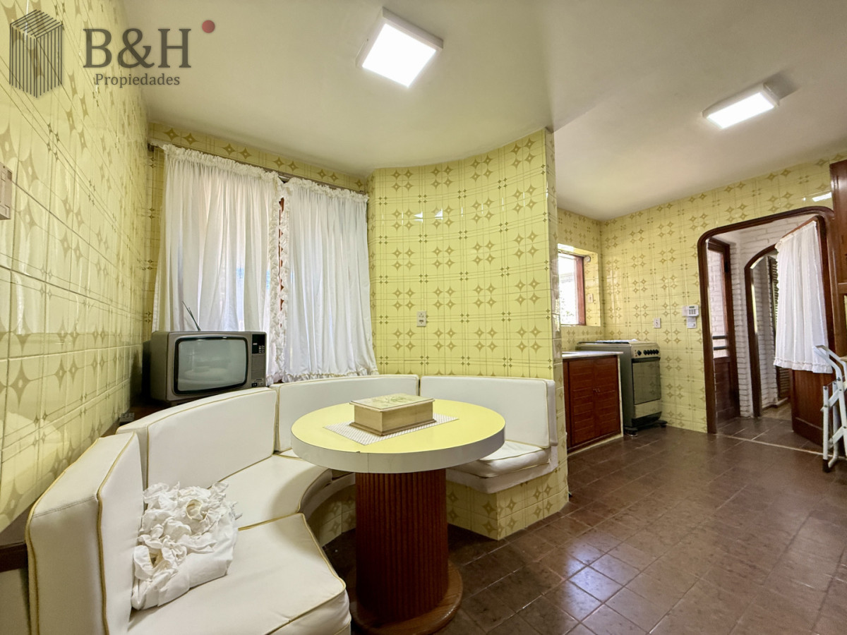Casa ID.6334 - Imponente chalet en venta sobre Av. del Mar  Exclusividad, confort y naturaleza