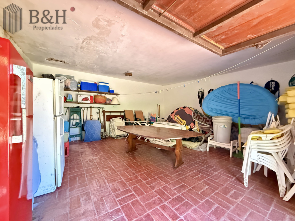 Casa ID.6334 - Imponente chalet en venta sobre Av. del Mar  Exclusividad, confort y naturaleza