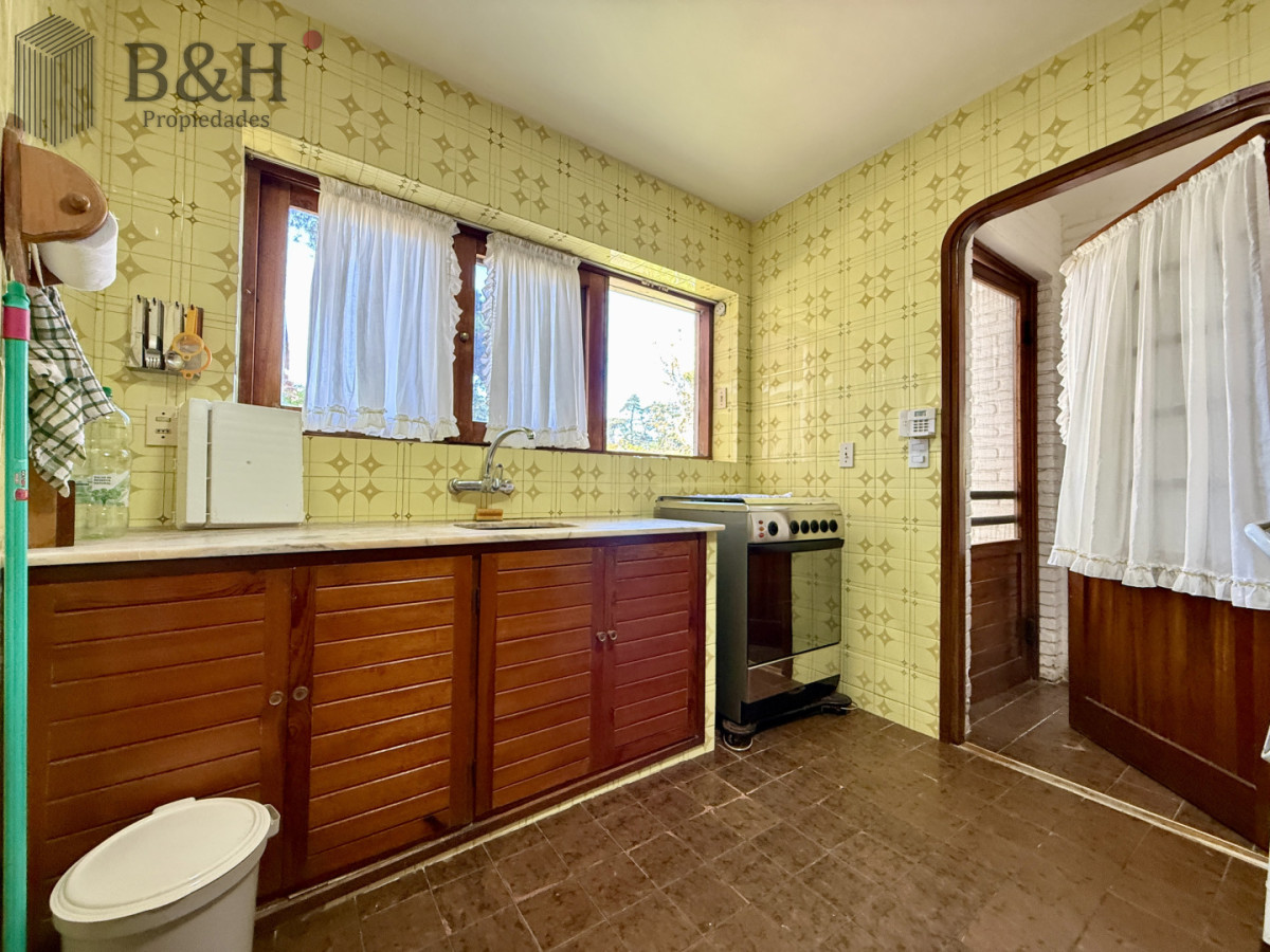 Casa ID.6334 - Imponente chalet en venta sobre Av. del Mar  Exclusividad, confort y naturaleza