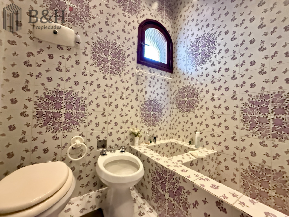 Casa ID.6334 - Imponente chalet en venta sobre Av. del Mar  Exclusividad, confort y naturaleza
