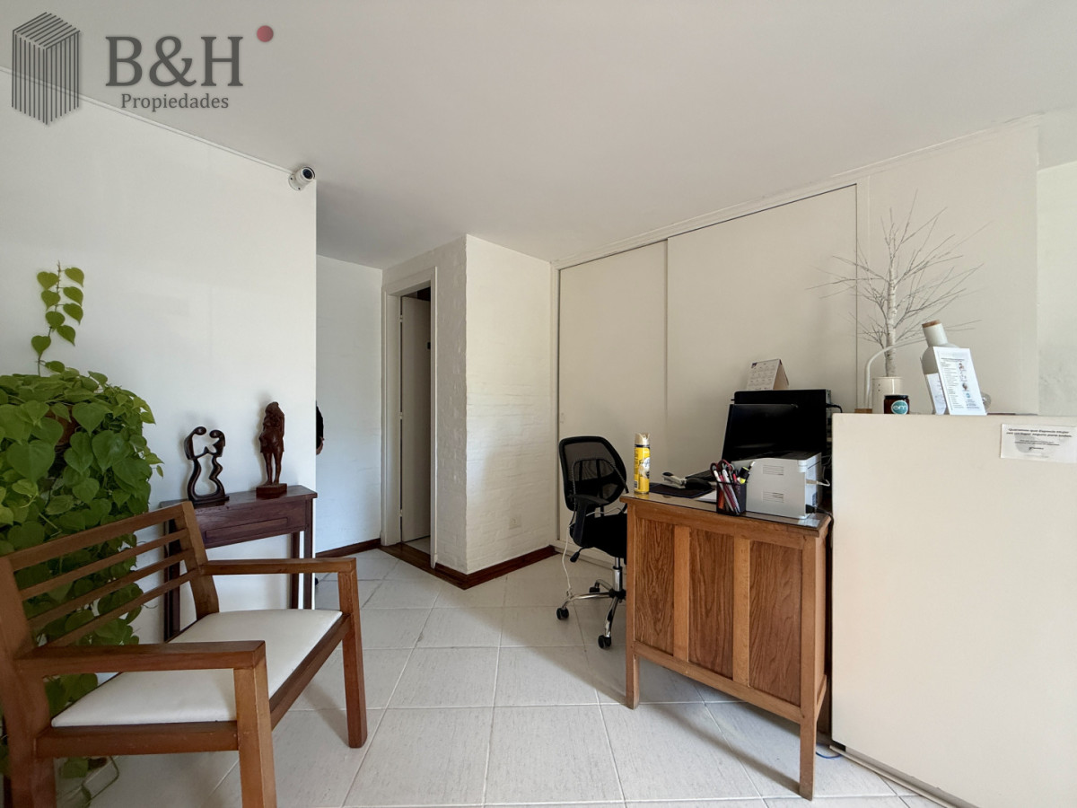 Casa ID.8103 - CASA EN VENTA - BARRIO CANTEGRIL, AV. CÓRDOVA