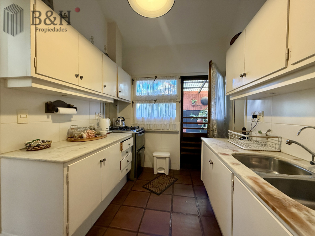 Casa ID.8103 - CASA EN VENTA - BARRIO CANTEGRIL, AV. CÓRDOVA