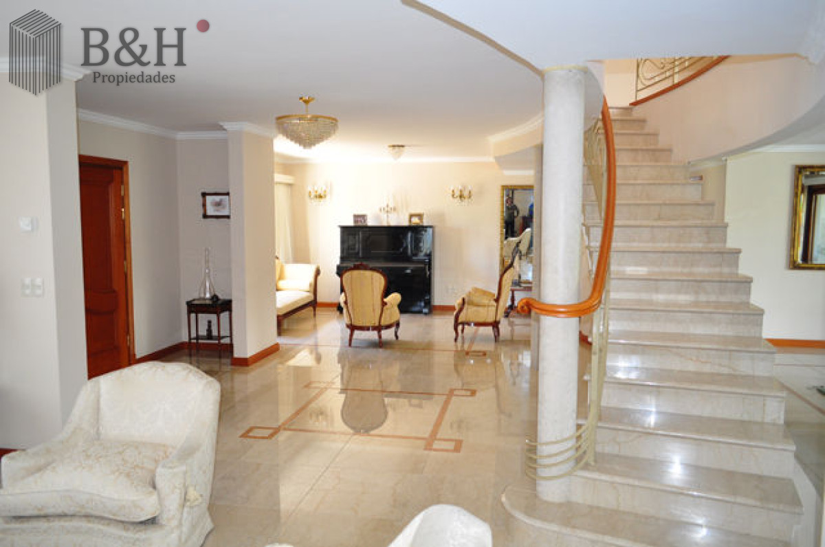 Casa ID.2343 - Casa en Mansa, 5 dormitorios  ABIERTO A NEGOCIOS, TOMA TERRENO O APARTAMENTOS .PUEDE FINANCIAR 40% CON INTERES