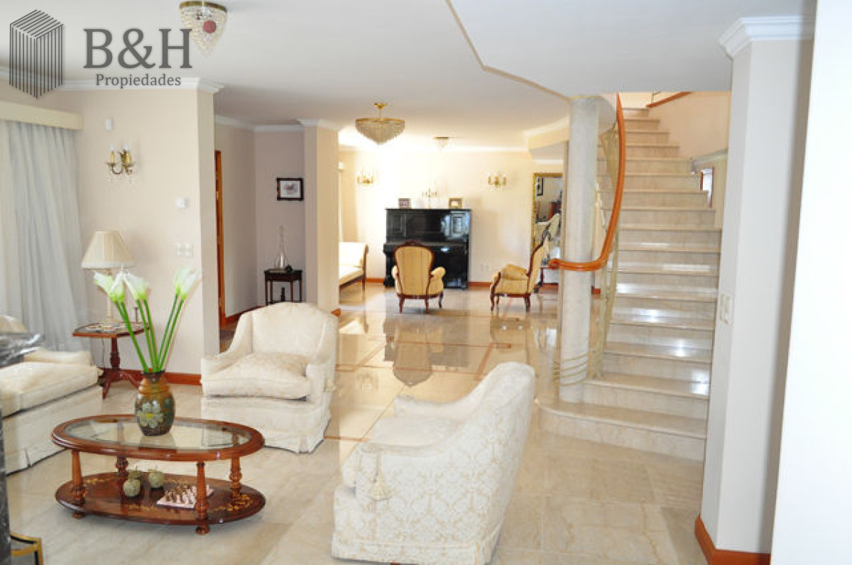 Casa ID.2343 - Casa en Mansa, 5 dormitorios  ABIERTO A NEGOCIOS, TOMA TERRENO O APARTAMENTOS .PUEDE FINANCIAR 40% CON INTERES