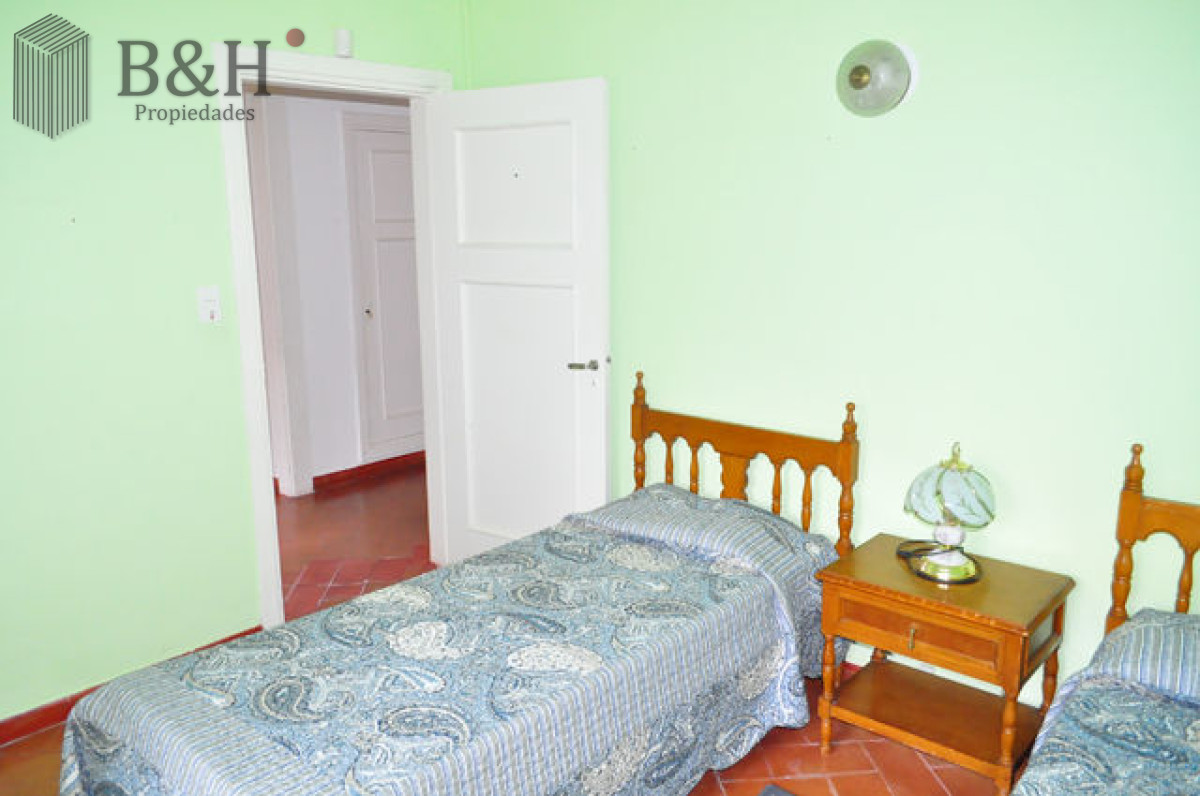 Casa ID.6620 - Casa ubicada en Cantegril con lindo terreno