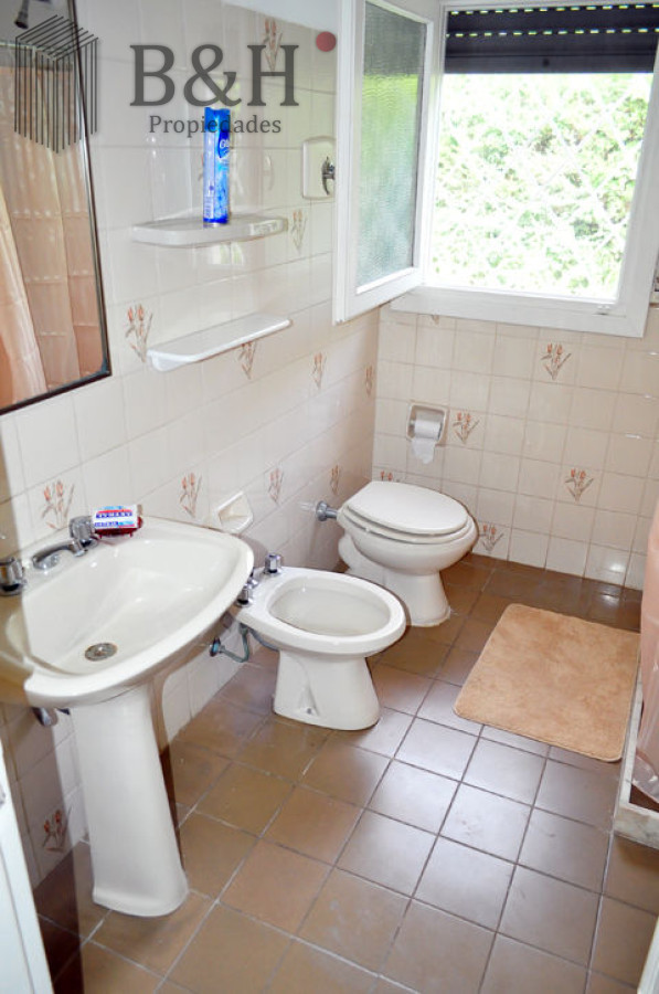 Casa ID.6620 - Casa ubicada en Cantegril con lindo terreno