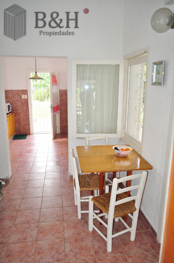 Casa ID.6620 - Casa ubicada en Cantegril con lindo terreno