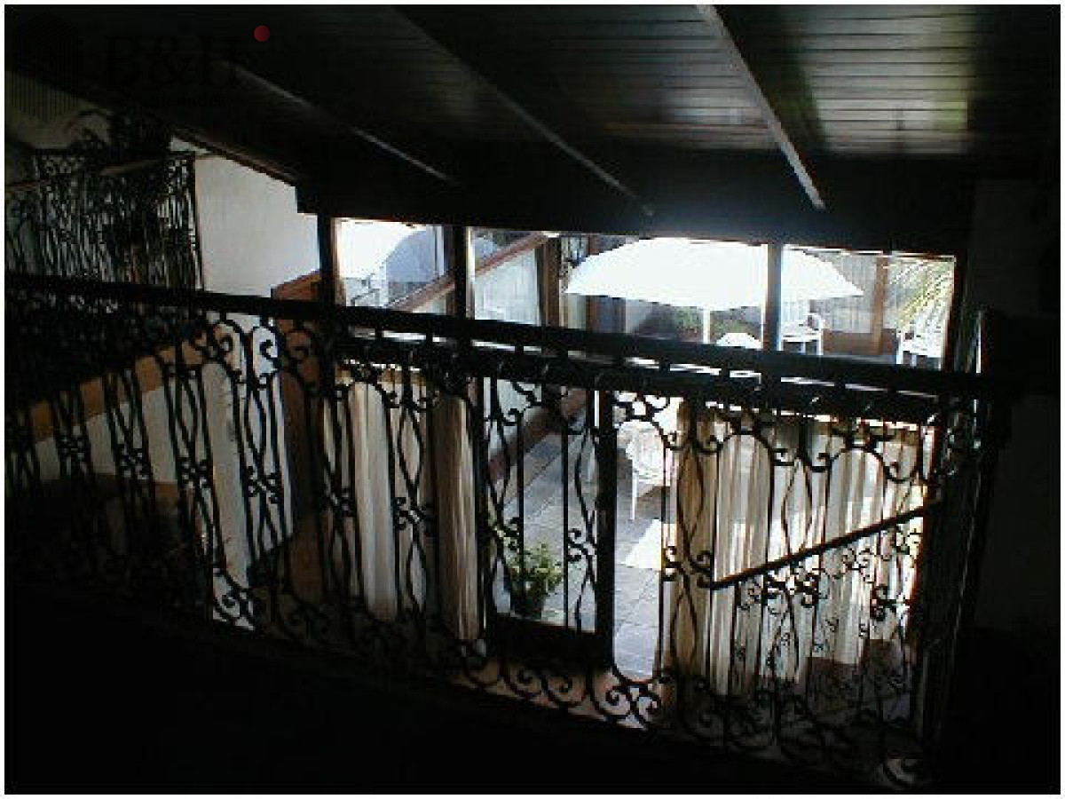Casa ID.2884 - hermosa casa con muy buen parque 