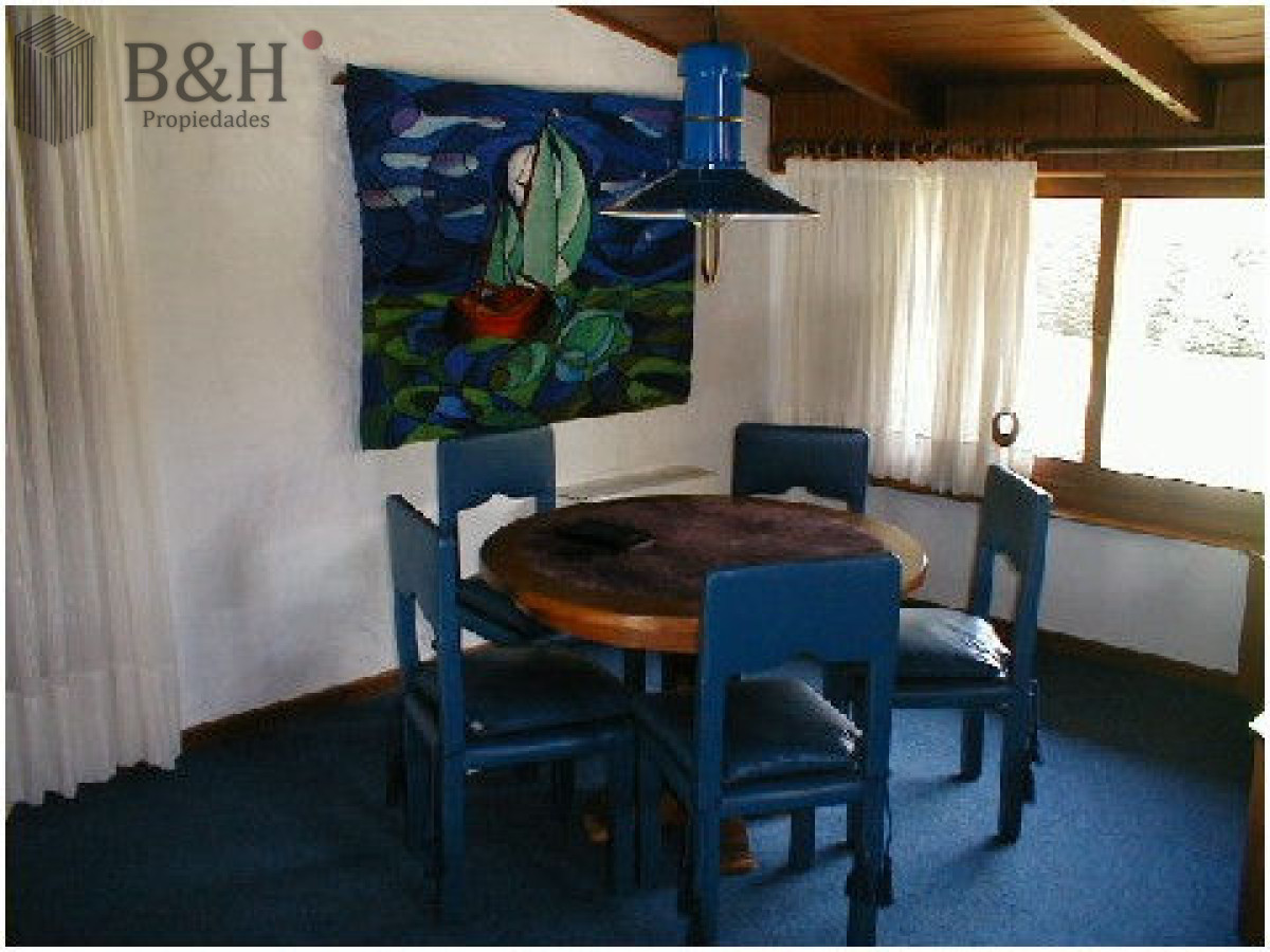 Casa ID.2884 - hermosa casa con muy buen parque 