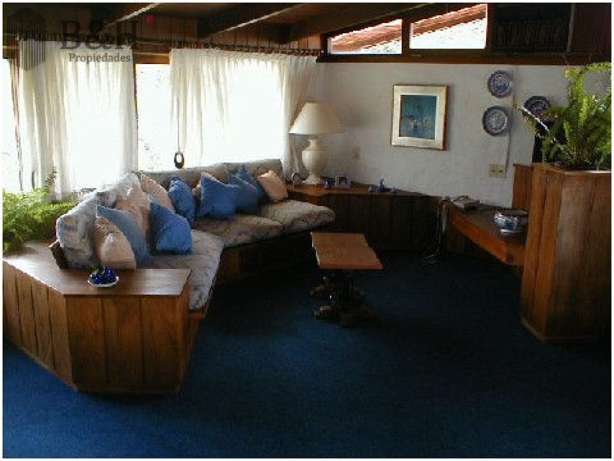 Casa ID.2884 - hermosa casa con muy buen parque 