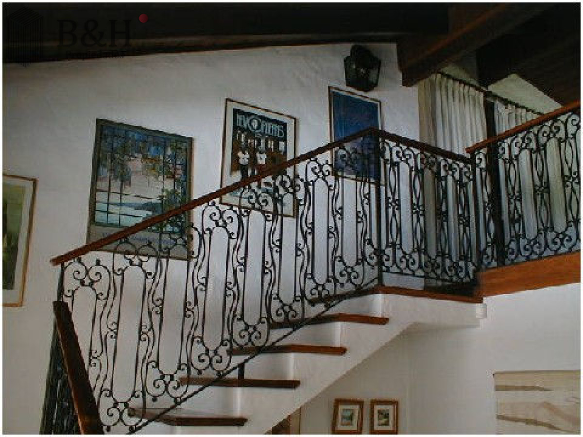 Casa ID.2884 - hermosa casa con muy buen parque 