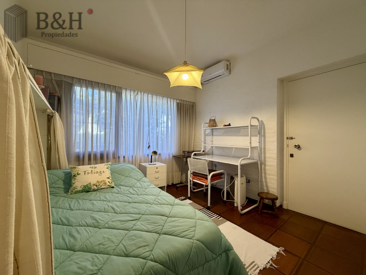 Casa ID.8103 - CASA EN VENTA - BARRIO CANTEGRIL, AV. CÓRDOVA