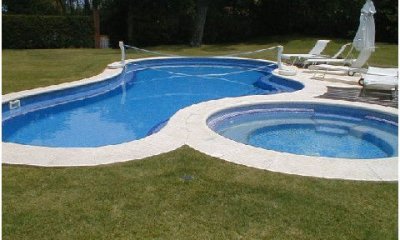 hermosa casa con muy buen parque