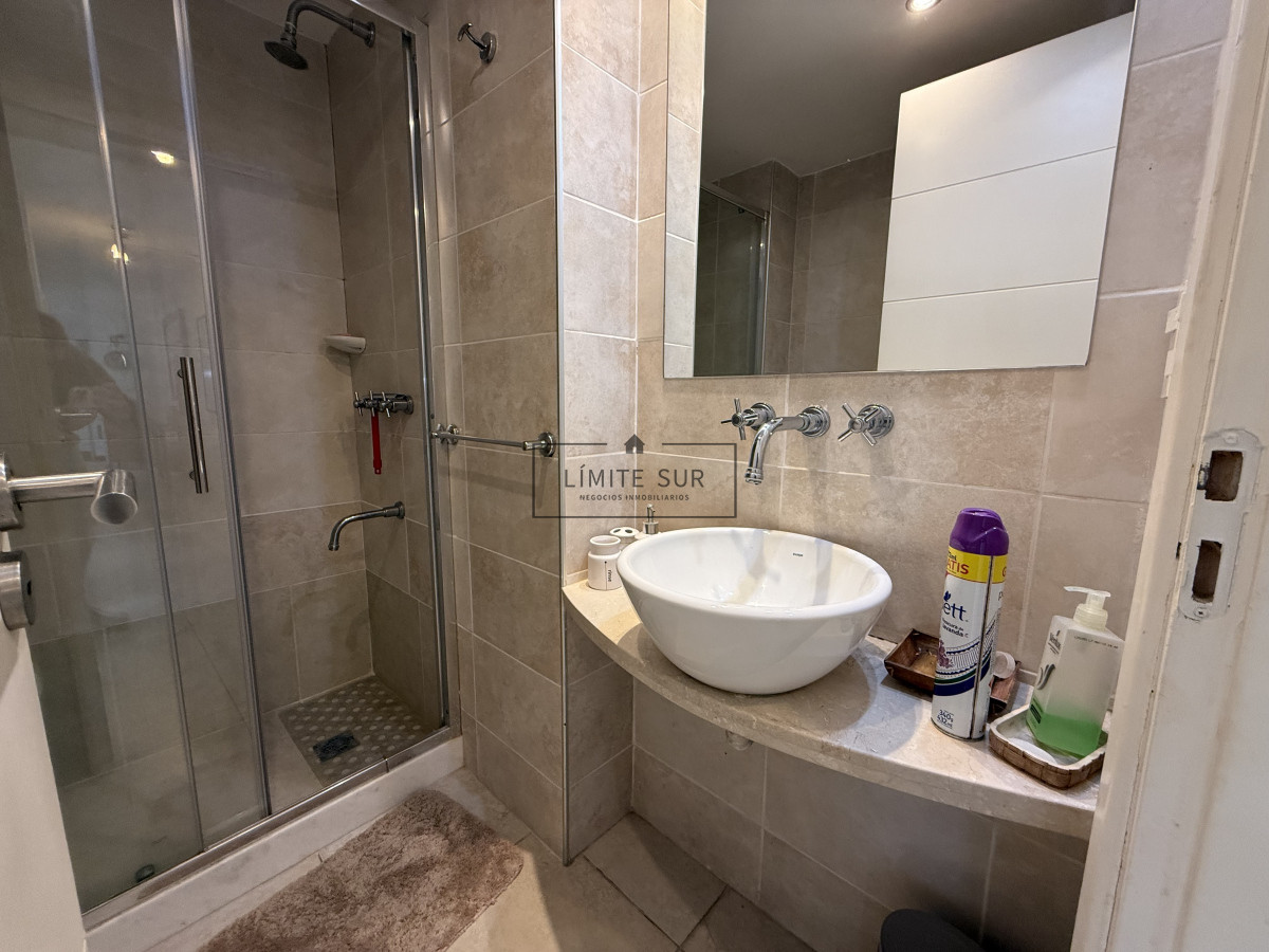 Apartamento ID.131 - edificio Torre O en playa brava.