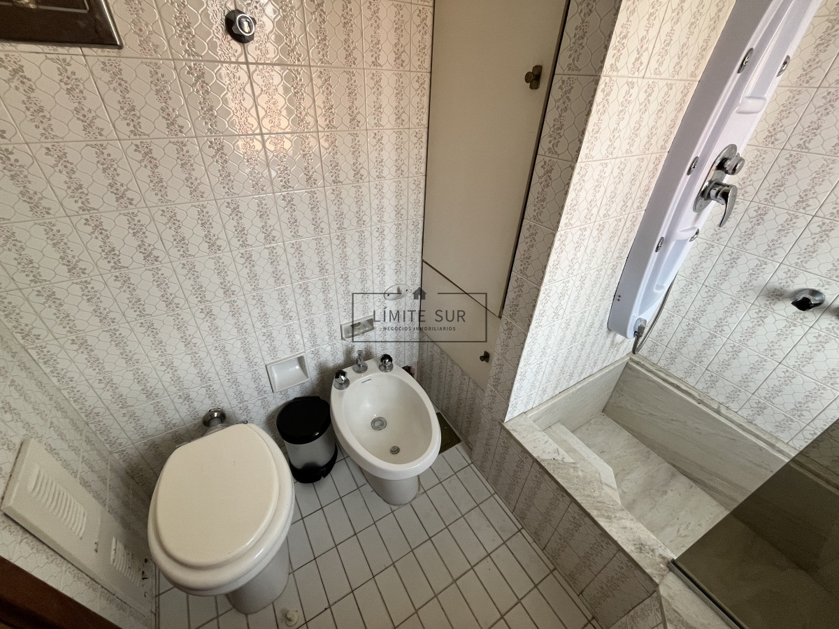 Apartamento ID.234 - Apartamento en venta en el edificio Costanera 12 playa mansa 