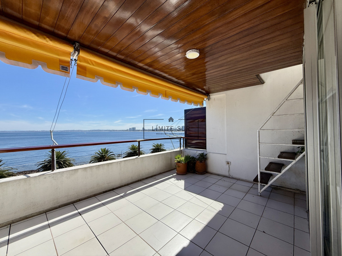 Apartamento ID.230 - Penthouse de categoría en Espigón  Rambla General Artigas