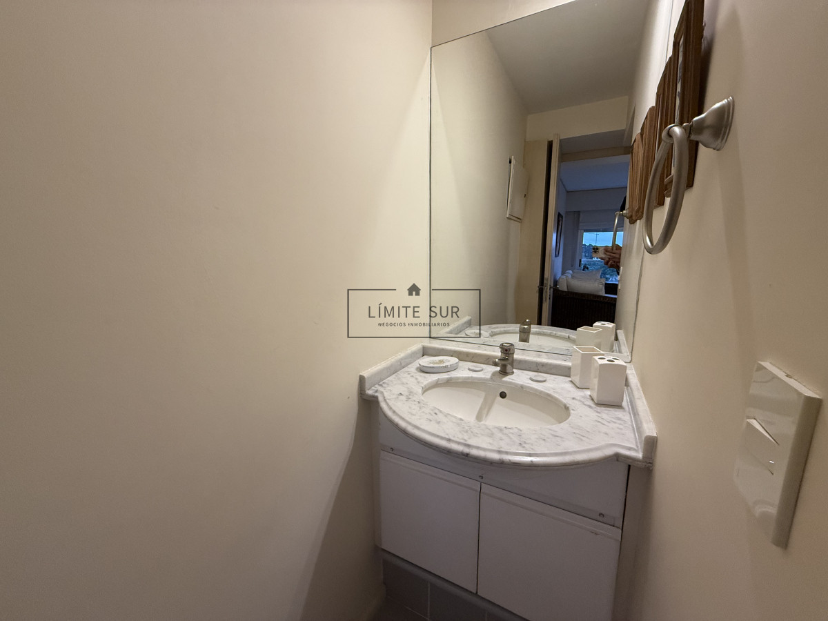 Apartamento ID.176 - Alquiler Temporal  Lincoln Center Punta del Este