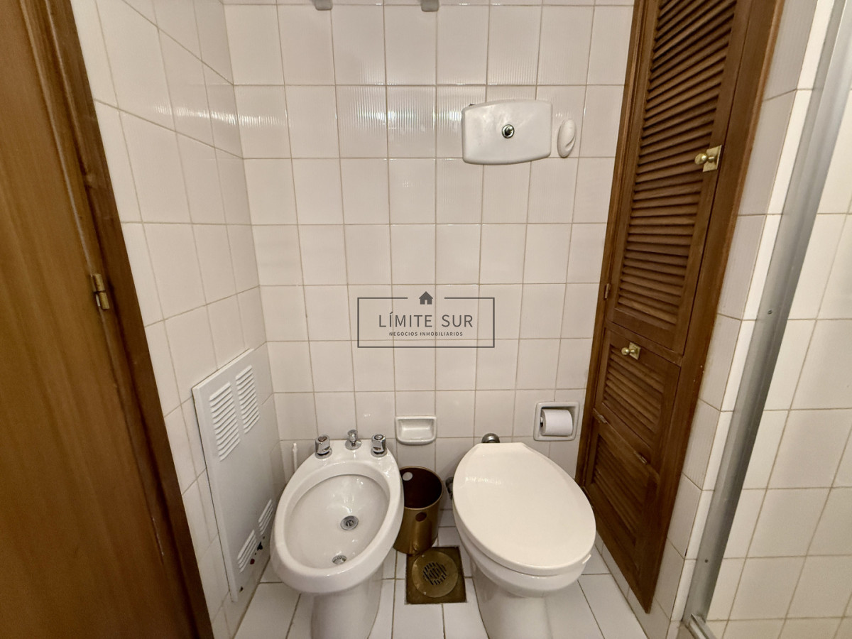 Apartamento ID.230 - Penthouse de categoría en Espigón  Rambla General Artigas