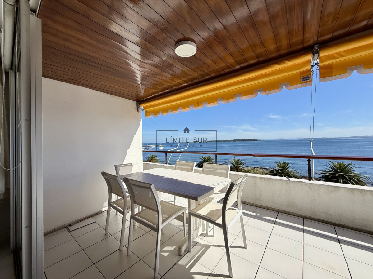 Apartamento ID.230 - Penthouse de categoría en Espigón  Rambla General Artigas