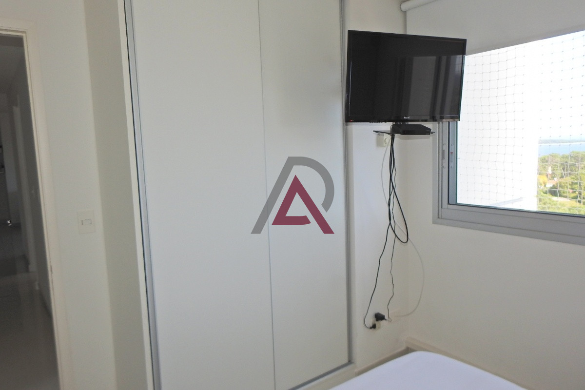 Apartamento ID.303 - VENTA APARTAMENTO 3 Dor. 2 B.- P.17 Roosevelt-PDE - 097.094.674