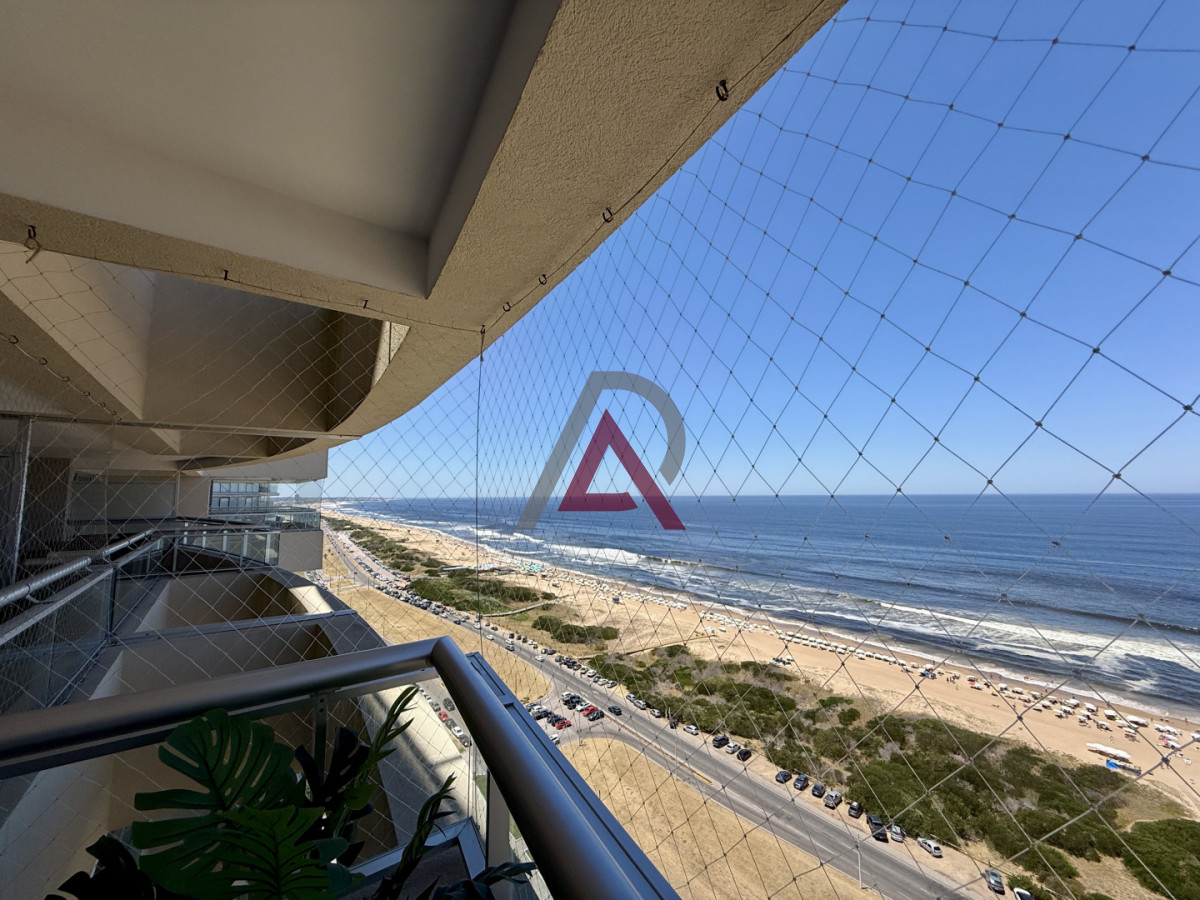 Apartamento ID.246 - VENTA y ALQUILER APARTAMENTO 3 Dorm - BRAVA