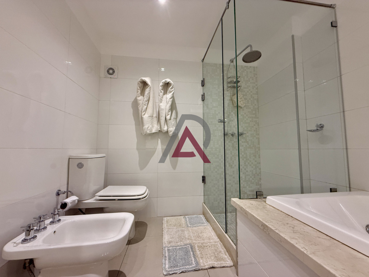 Apartamento ID.246 - VENTA y ALQUILER APARTAMENTO 3 Dorm - BRAVA