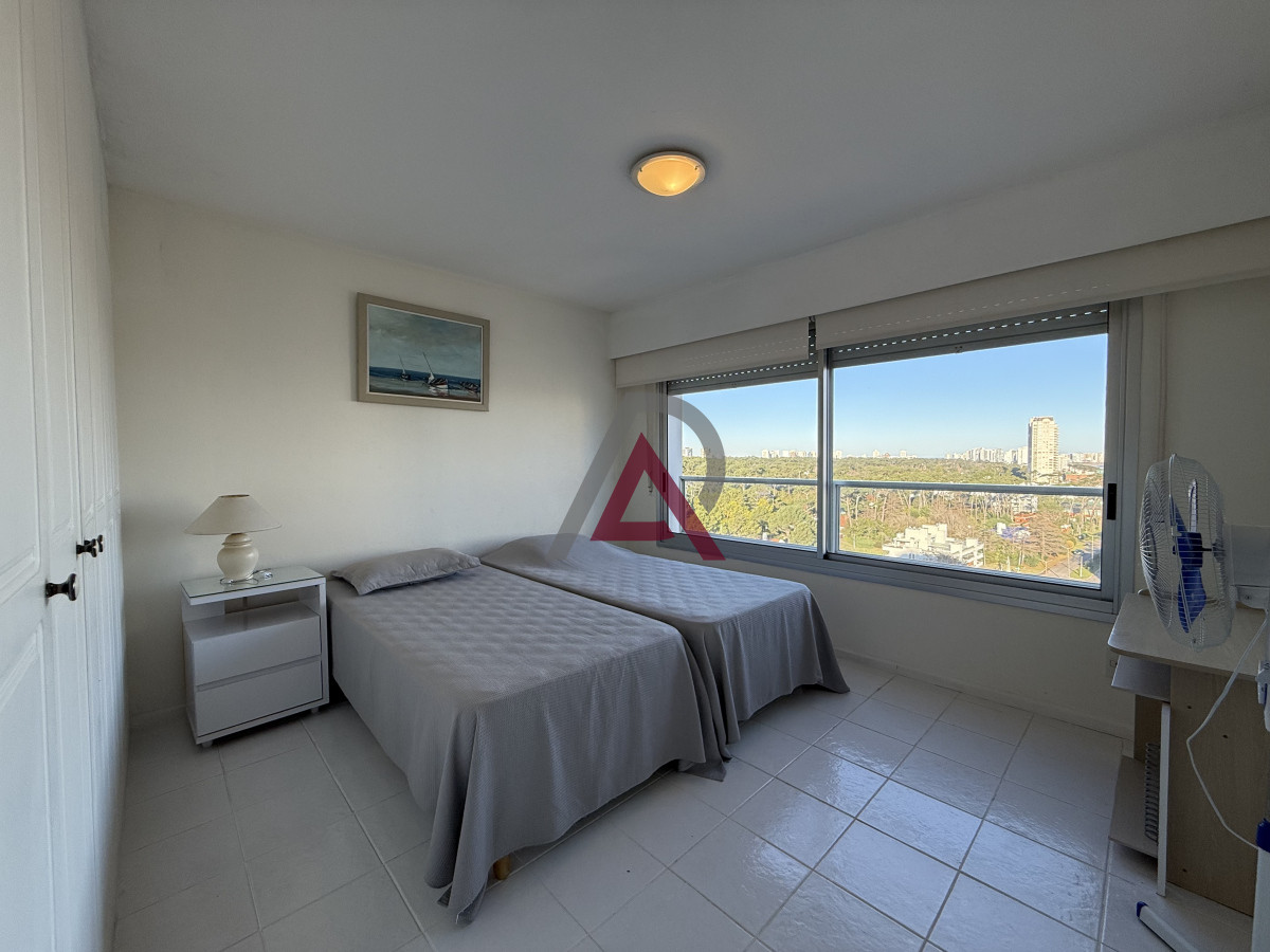 Apartamento ID.236 - Apartamento en Venta – Lincoln Center Torre Wilson, Punta del Este