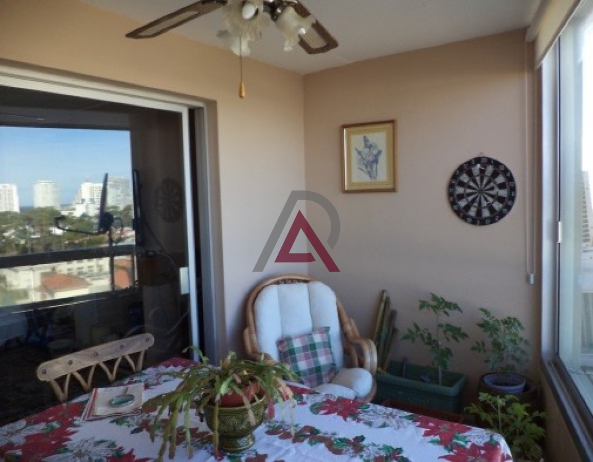 Apartamento ID.259 - Ubicado sobre la Avda. ROOSVELT, estratégicamente a metros del Punta Shopping  ESCUCHA OFERTAS