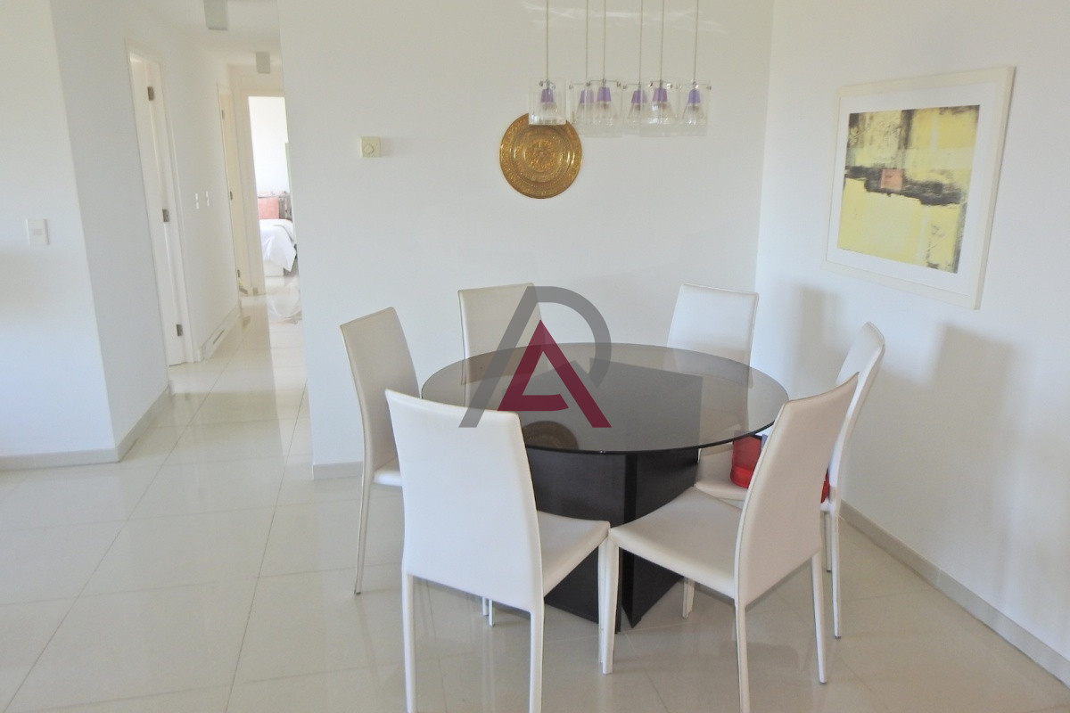 Apartamento ID.303 - VENTA APARTAMENTO 3 Dor. 2 B.- P.17 Roosevelt-PDE - 097.094.674